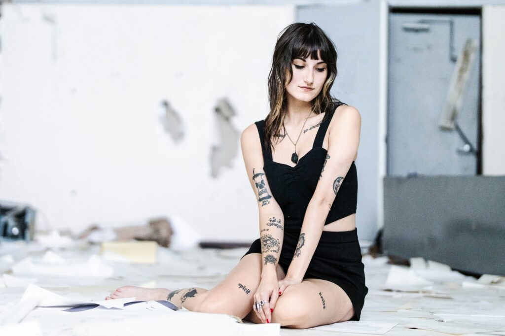 abandoned william penn school vo-tech technical photos pinup model, portrait photographer harrisburg photoshoot pennsylvania