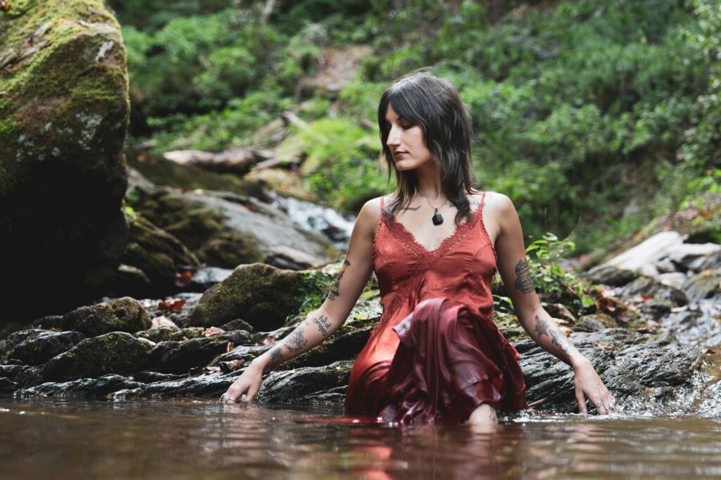 Mill creek falls york county photos model, portrait photographer harrisburg pennsylvania susquehanna river holtwood dam outdoor nude photoshoot
