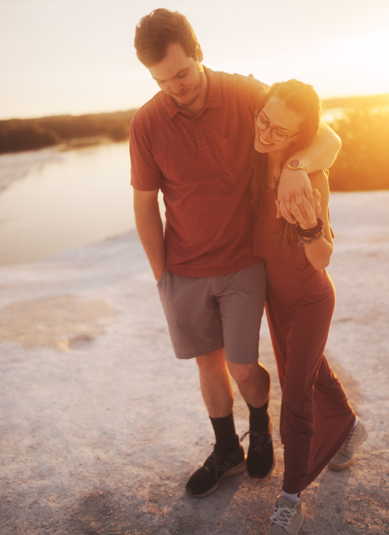 Pictures of Golden Hour Engagement session at the White Cliffs of Conoy