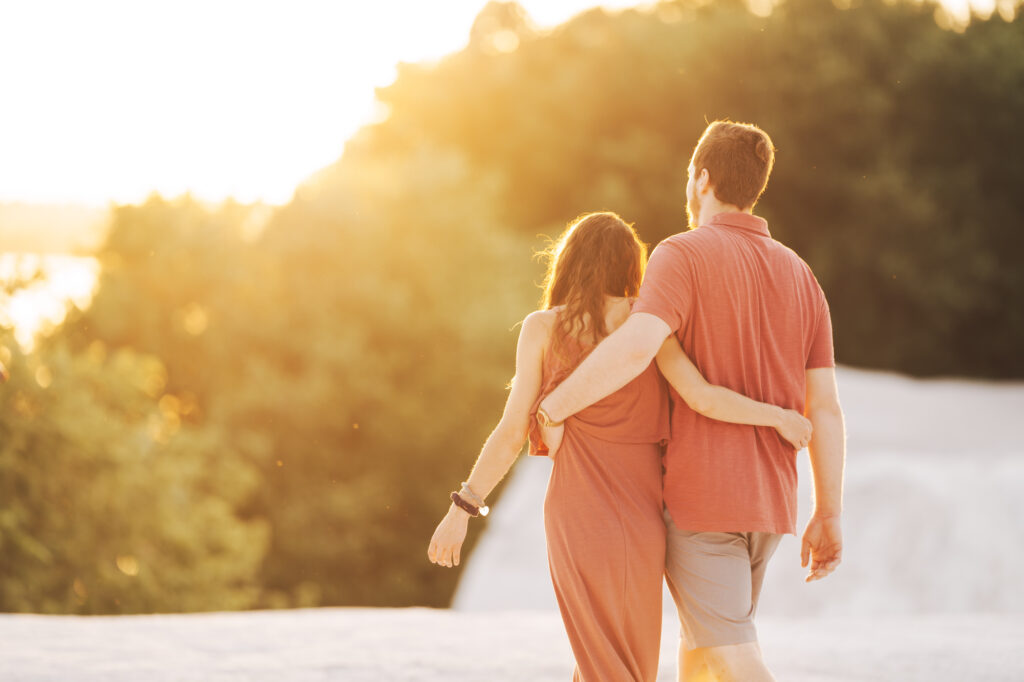 Pictures of Golden Hour Engagement session at the White Cliffs of Conoy