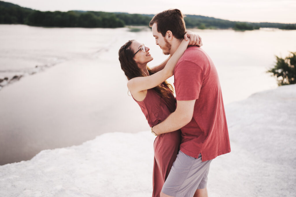 Pictures of Golden Hour Engagement session at the White Cliffs of Conoy